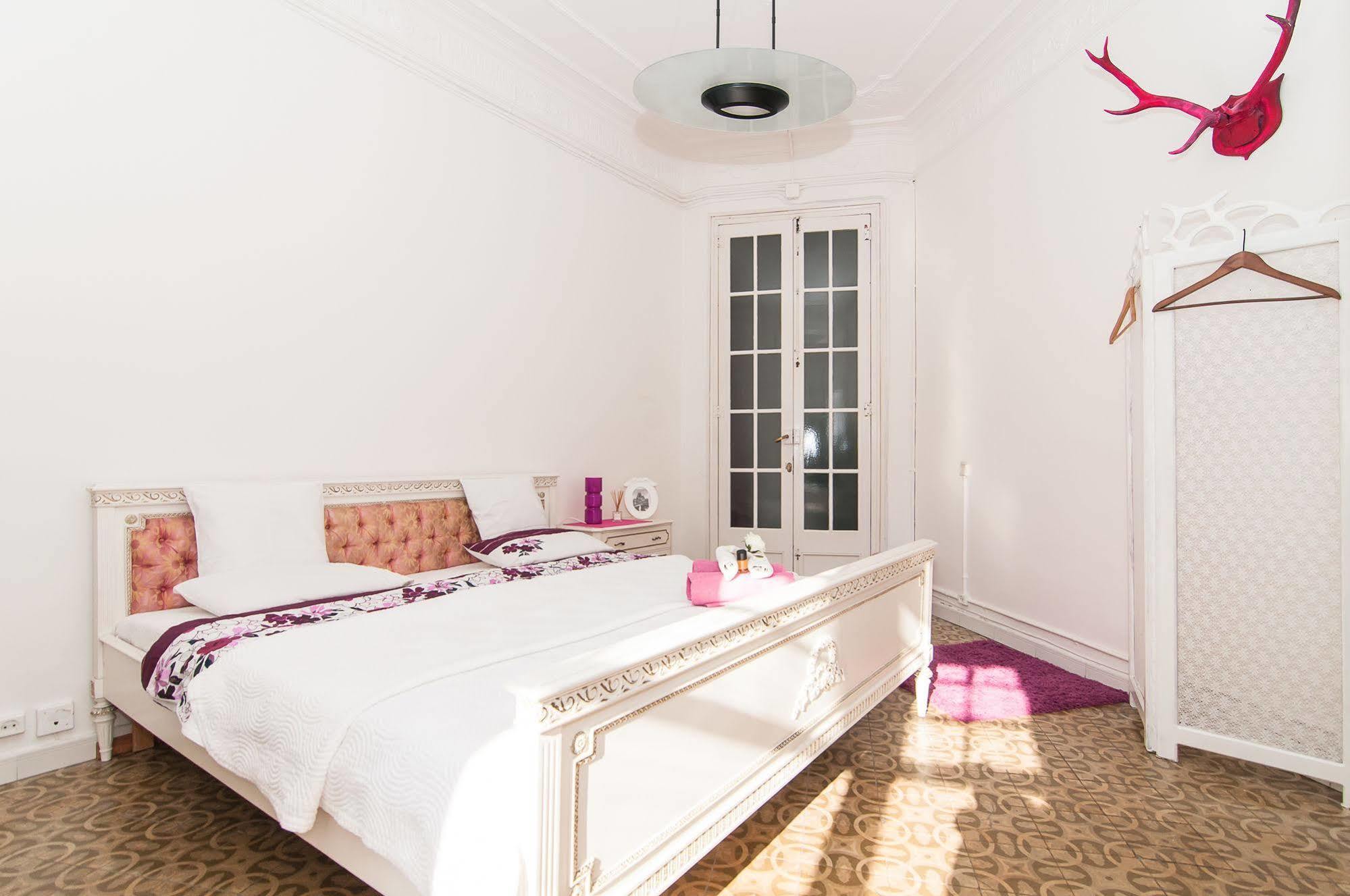 Casa Trianon Panzió Barcelona Kültér fotó