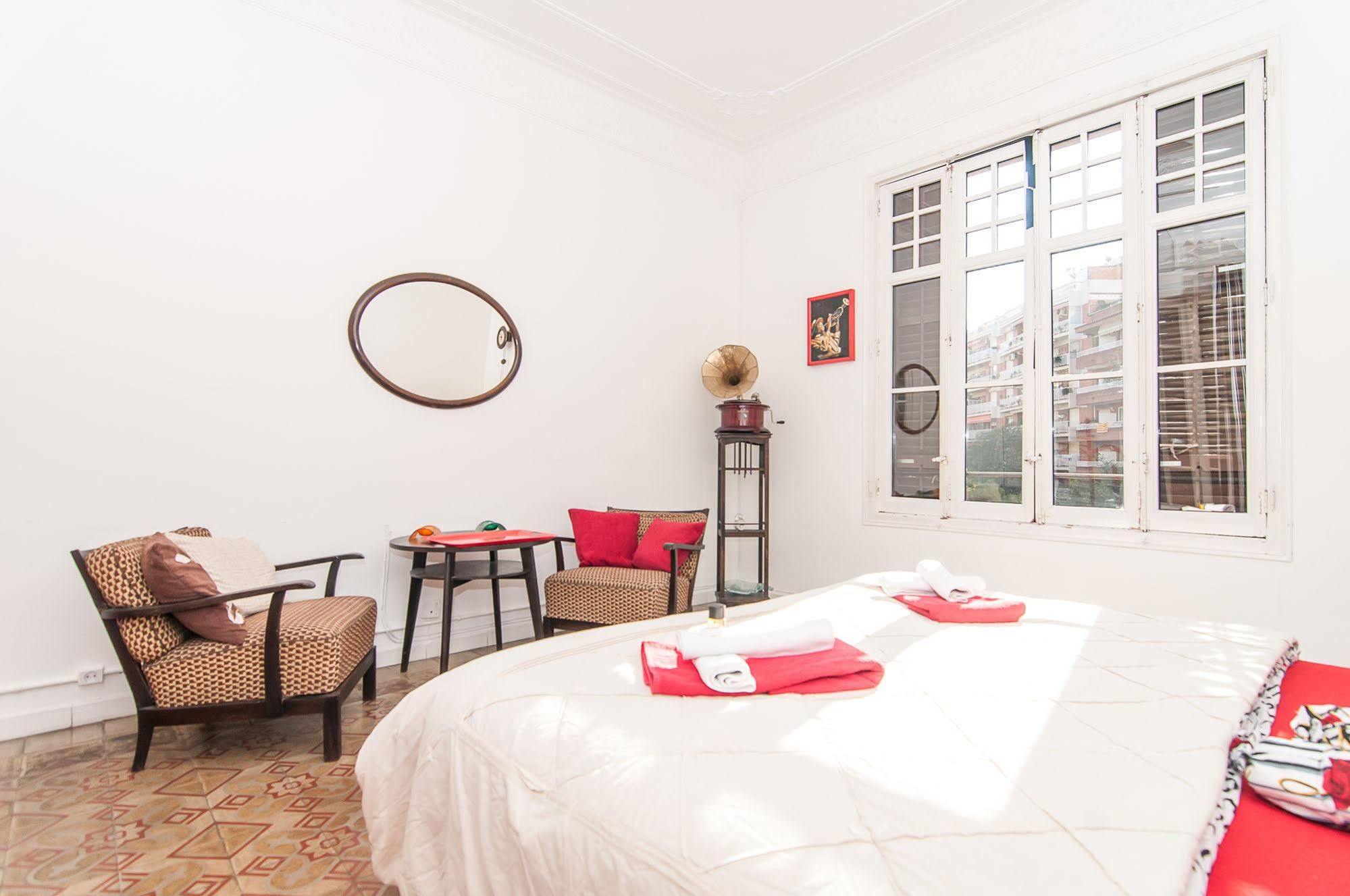 Casa Trianon Panzió Barcelona Kültér fotó